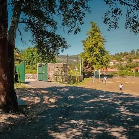 Country house Quinta Vale De Frades *